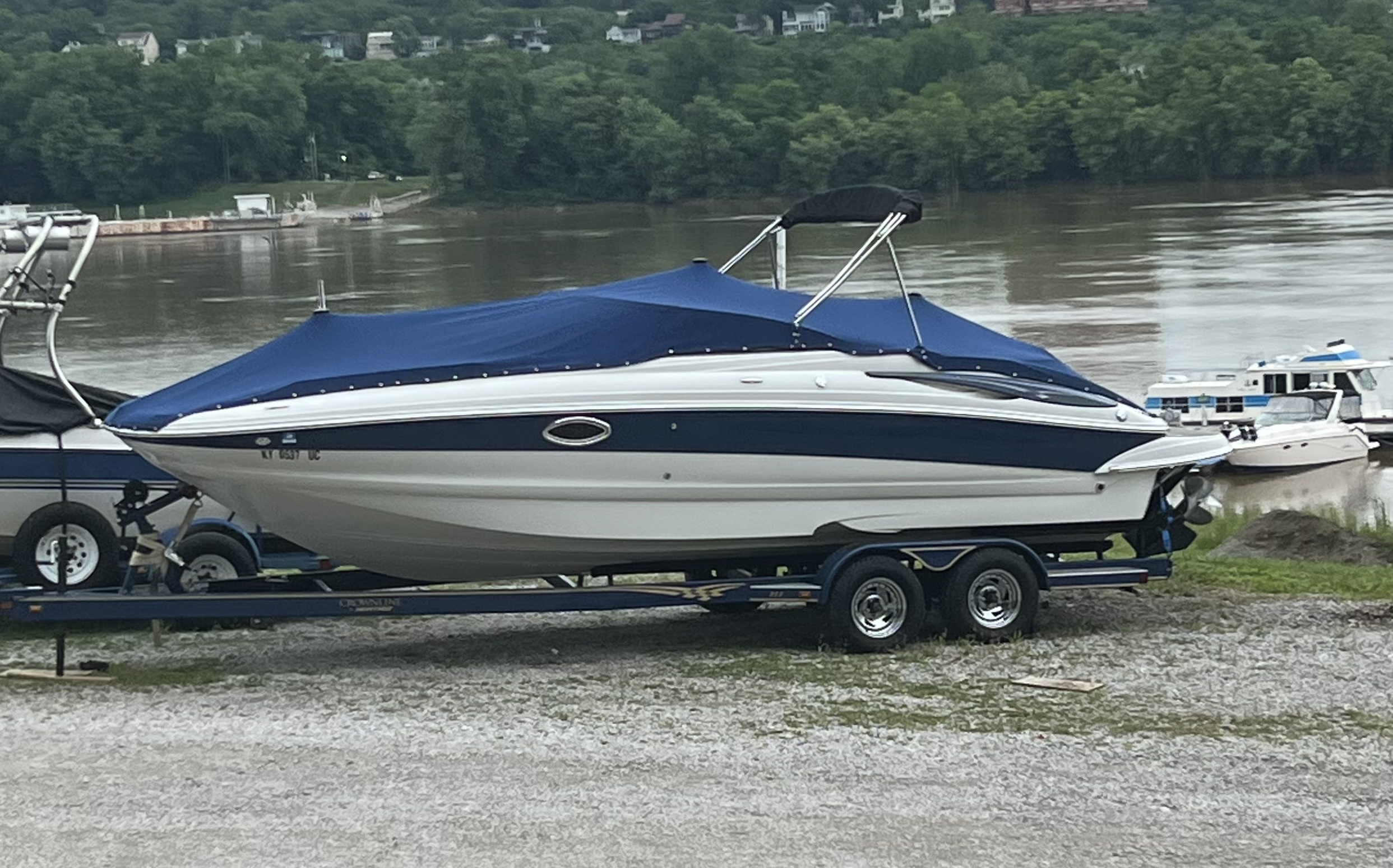 2006 Crownline 252 EX
