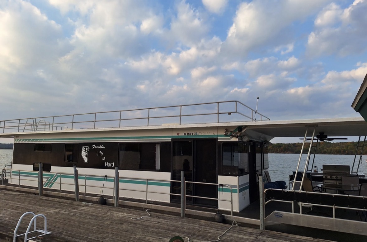 1995 Jamestowner 16x60 Houseboat