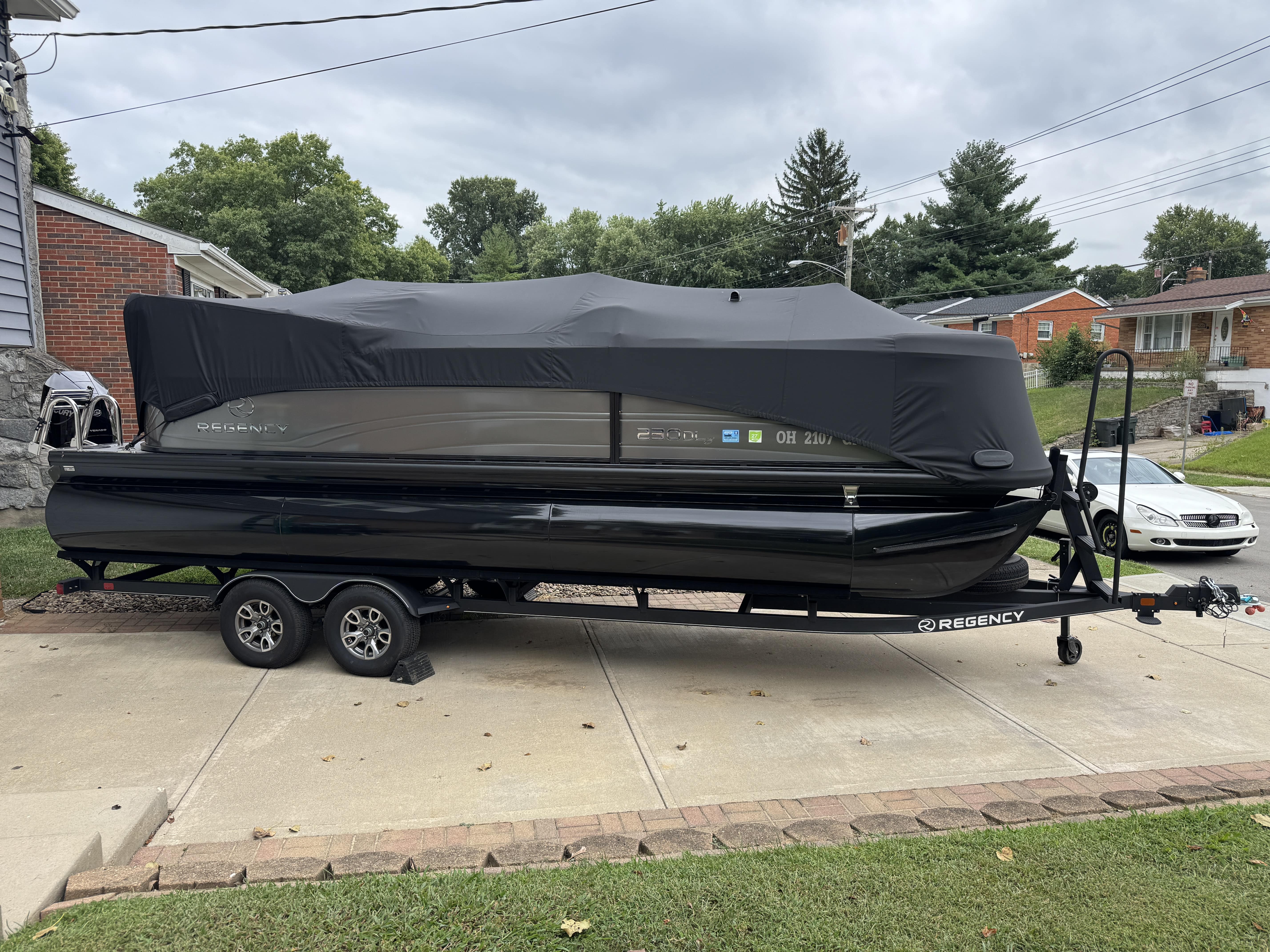 2024 Regency 230 DL3 Tritoon